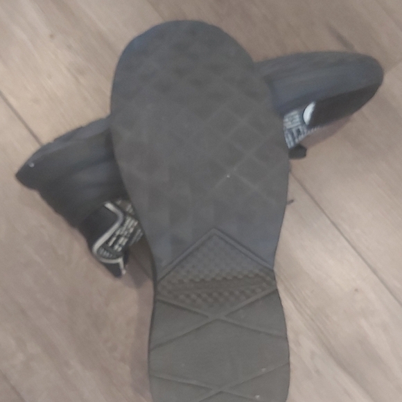 Black Graphic Print Men's Shoes - Picture 3 of 6